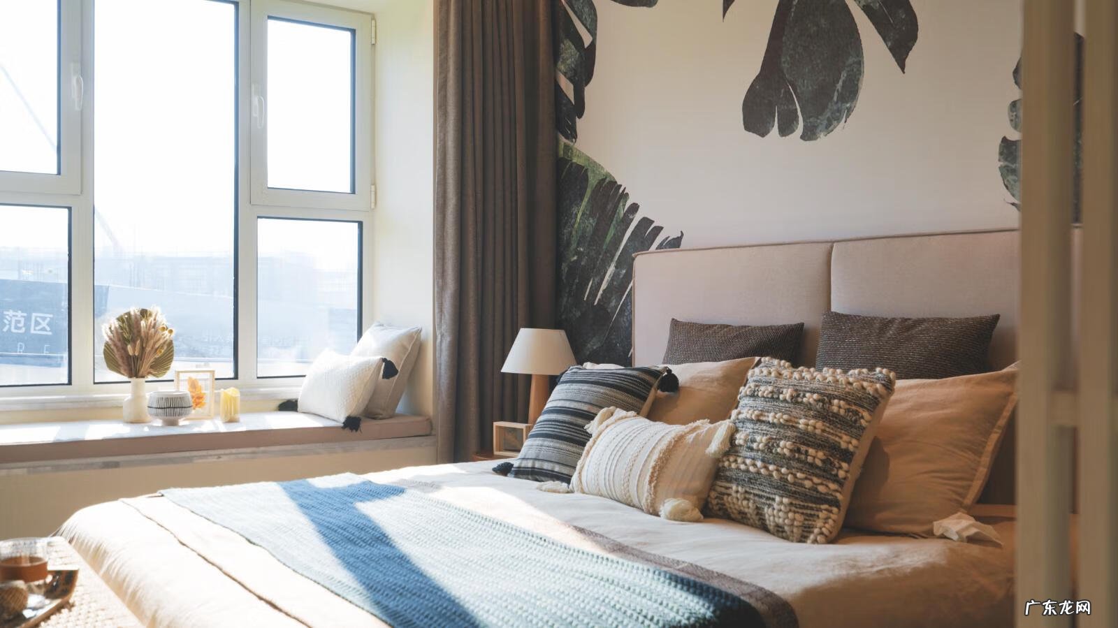 极光世界是哪个公司的 极光世界好玩吗