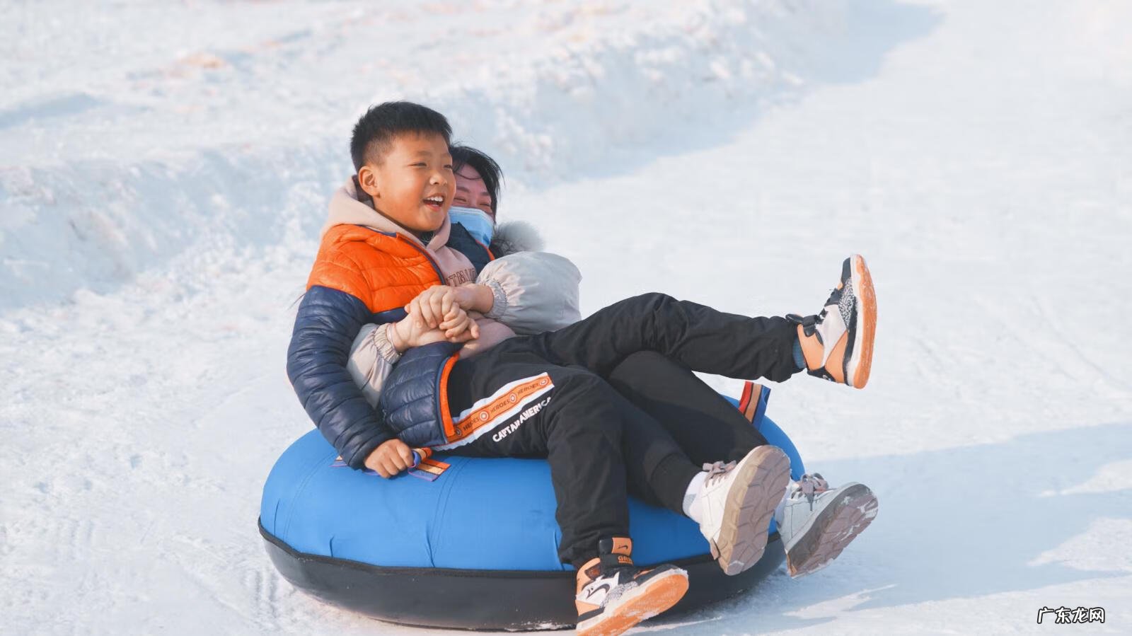 极光世界是哪个公司的 极光世界好玩吗