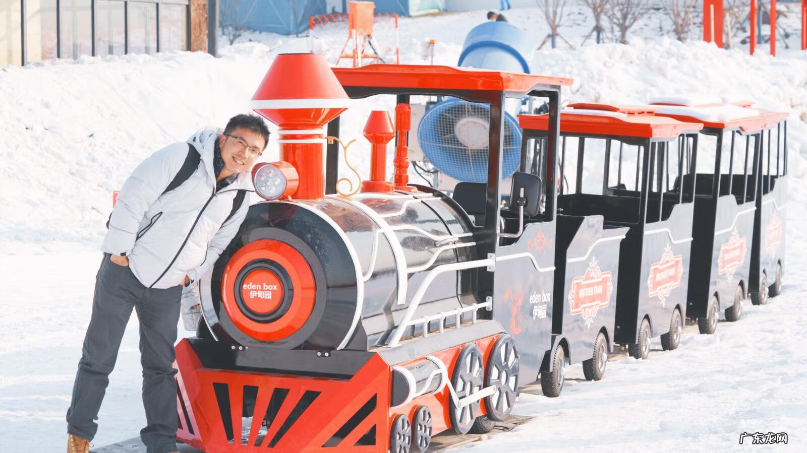 极光世界是哪个公司的 极光世界好玩吗