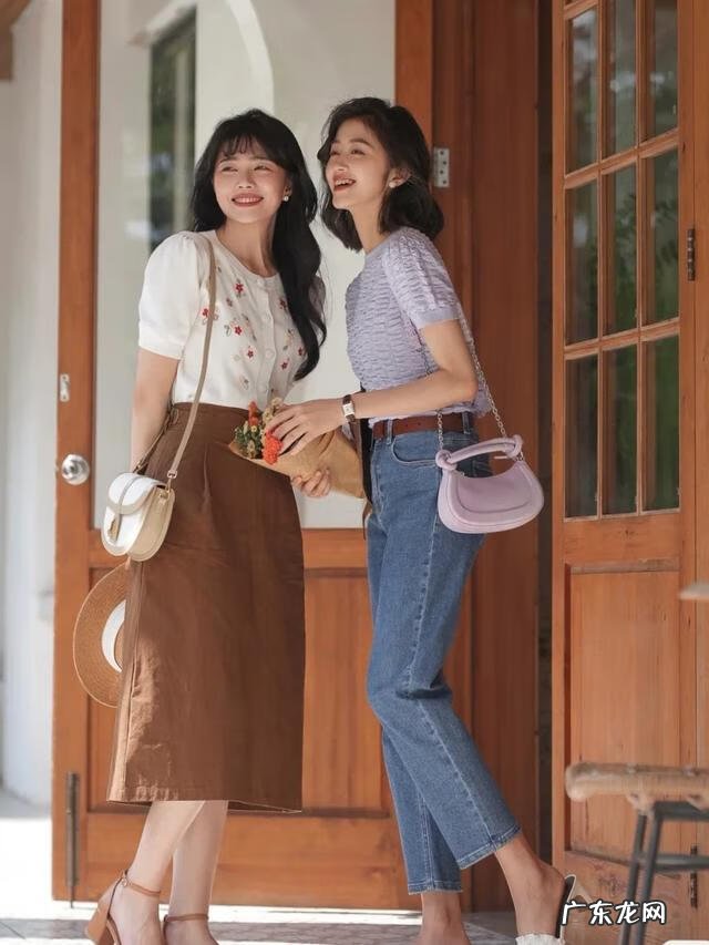 服装的色彩搭配 服饰色彩搭配技巧包括