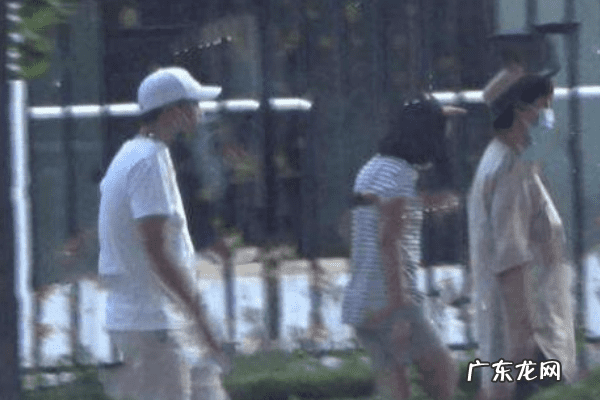 张嘉译很装 张嘉译装风水先生