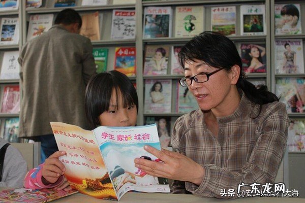 家里只有我一个人爱阅读,我该如何培养孩子的阅读兴趣?