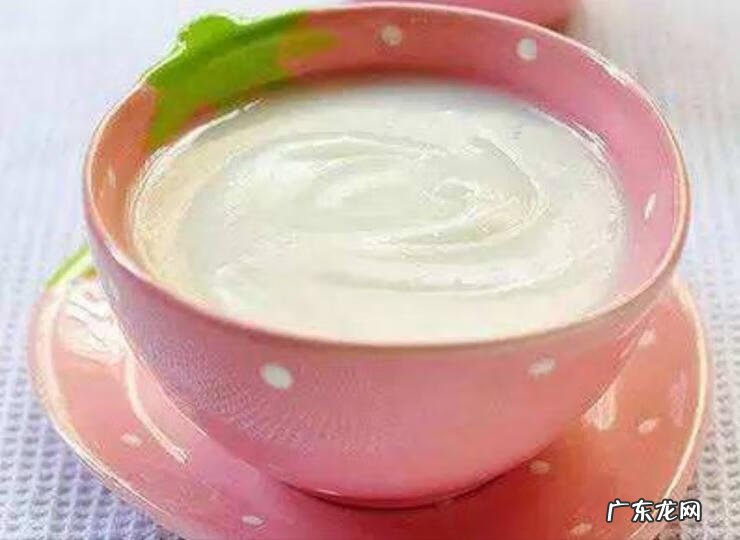 婴儿6个月第一口辅食吃什么 六个月辅食怎么吃