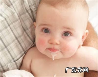 婴儿6个月第一口辅食吃什么 六个月辅食怎么吃
