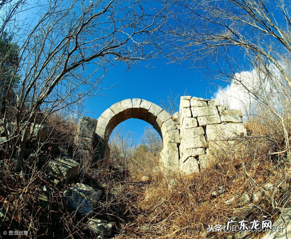 行李箱上电梯的方法 风水电梯口放着木箱子