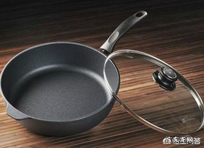 哪个家用平底不粘锅的品牌比较好？