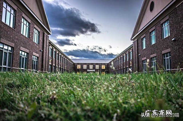 新学期开学,一农村小学一班级只有两名学生,乡村教育会消失吗?