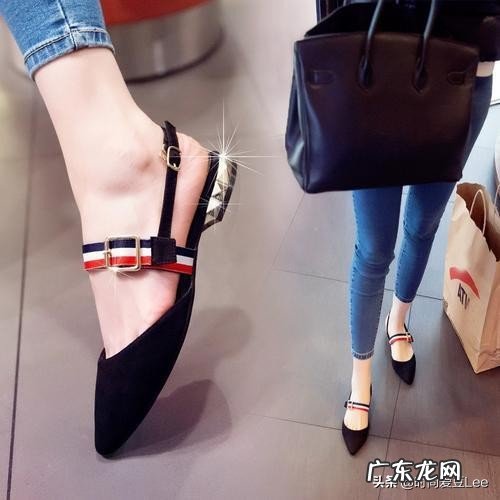 你喜欢穿高跟鞋还是平底鞋,为什么?