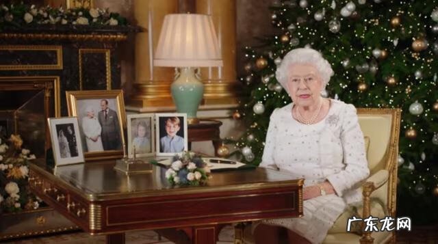 圣诞节快乐的英文怎样写 圣诞快乐的 英语