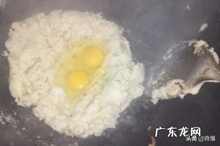 打豆浆后的豆渣怎么吃---清炒豆渣？