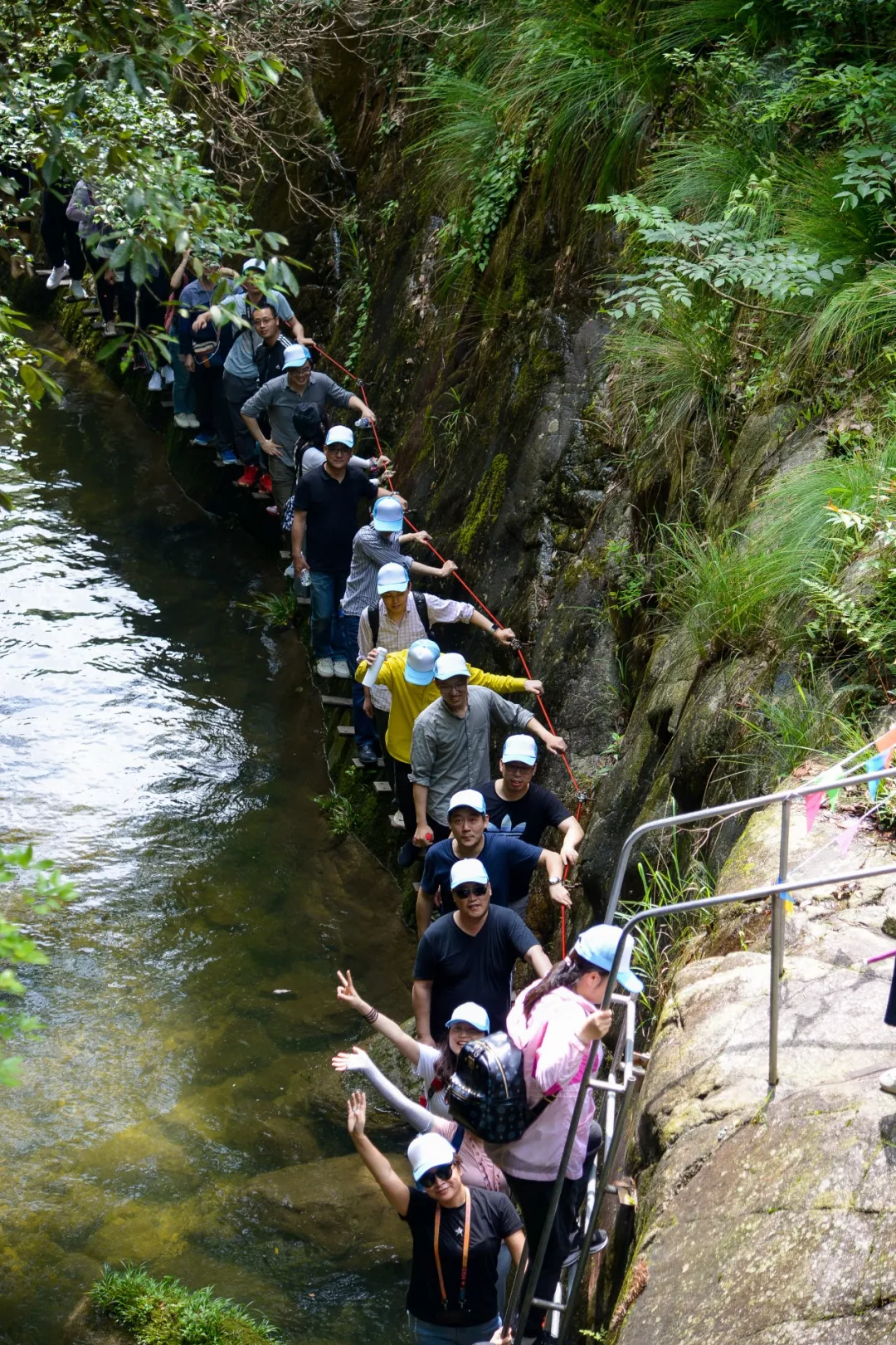 风水天马作案图 天马饮泉风水发何姓