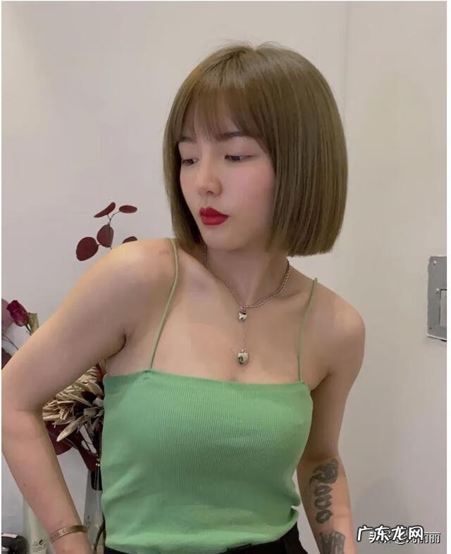 女生烫什么样的头发好看 女生烫什么发型比较好看