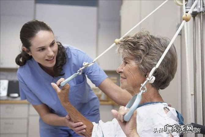 一辈子单身的女人,老了怎么过?