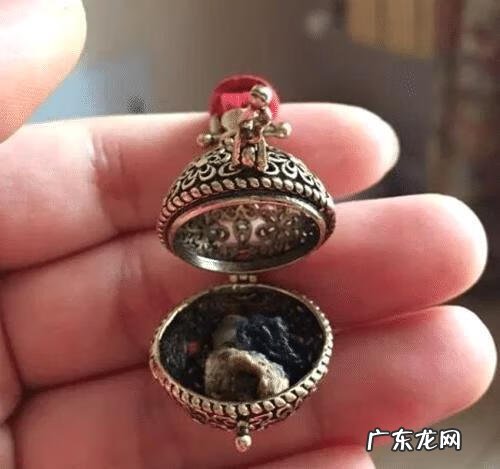 婴儿脐带脱落要不要扔 脐带脱落后怎么处理