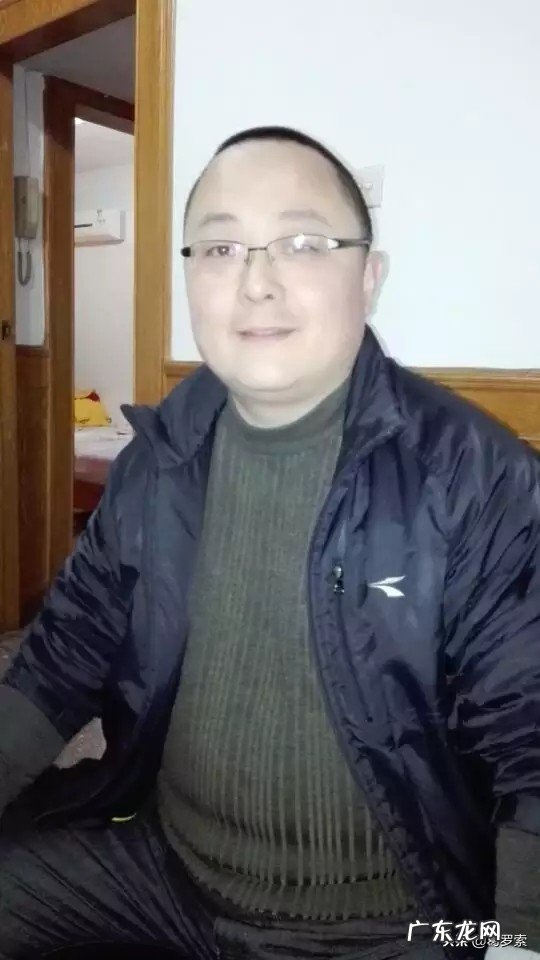 我减肥很久了,断食暴食还胖了10斤,想一鼓气瘦下来,不考虑其他,每天只两鸡蛋牛奶一个月可以20斤吗?