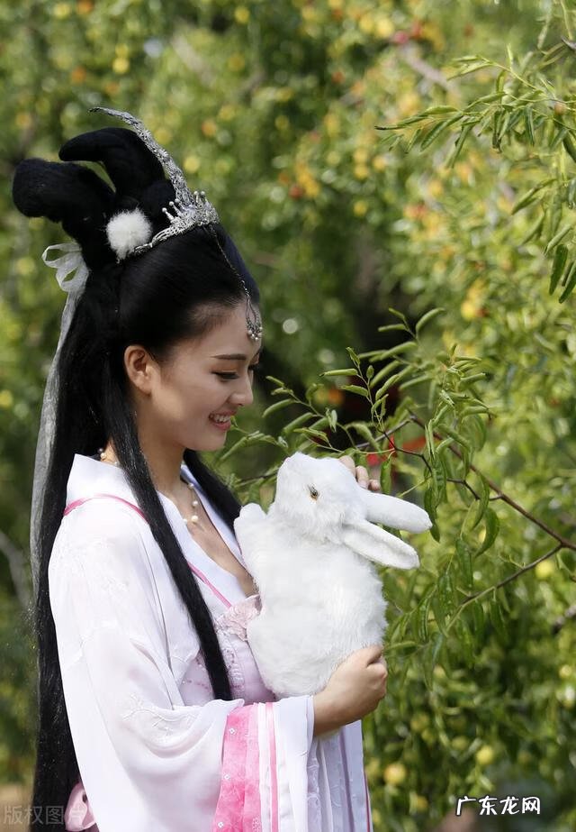 关于中秋节的英语作文60词 关于中秋节的英语作文结尾