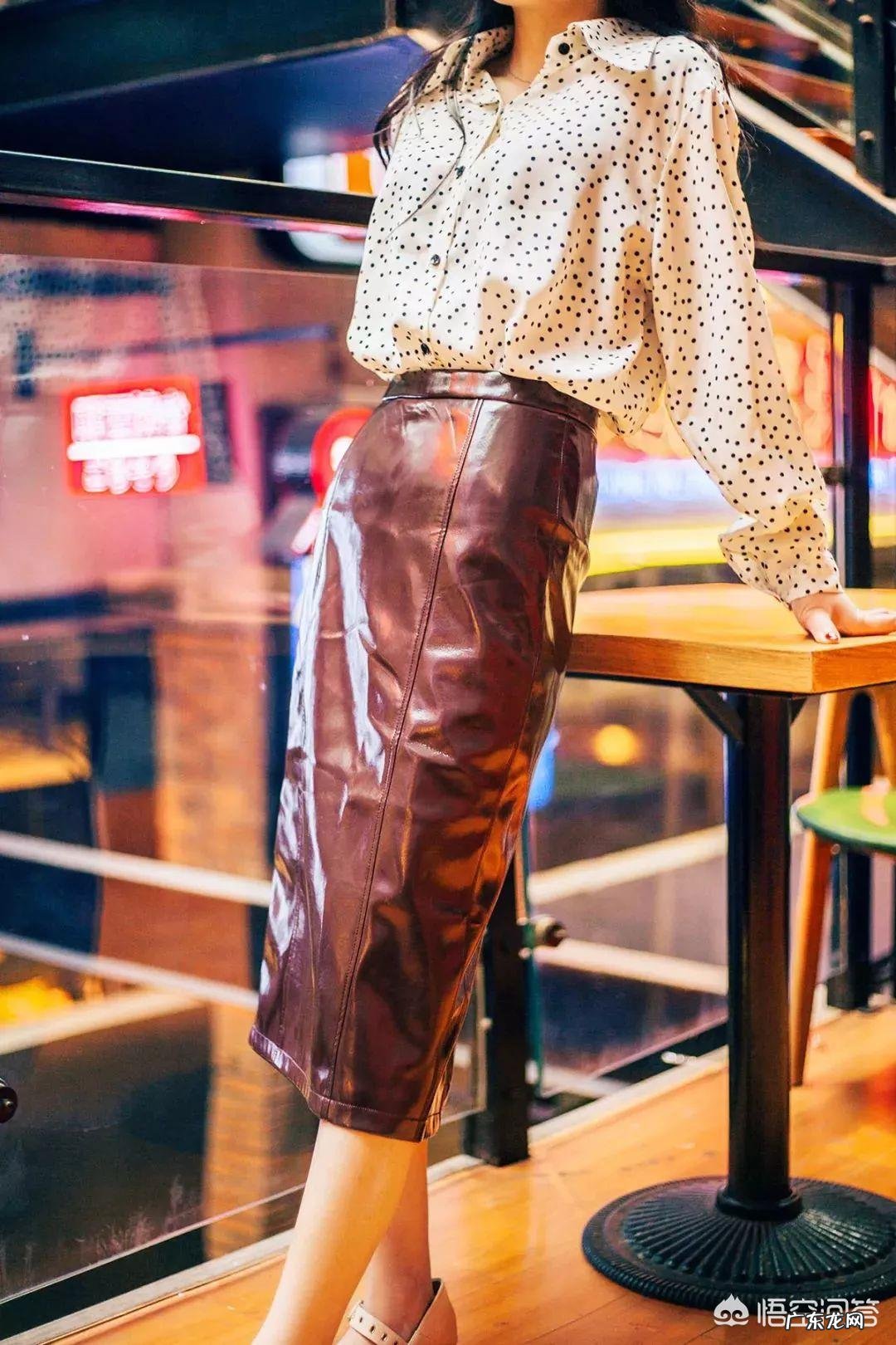 今年夏天最流行的服装搭配是什么样的？