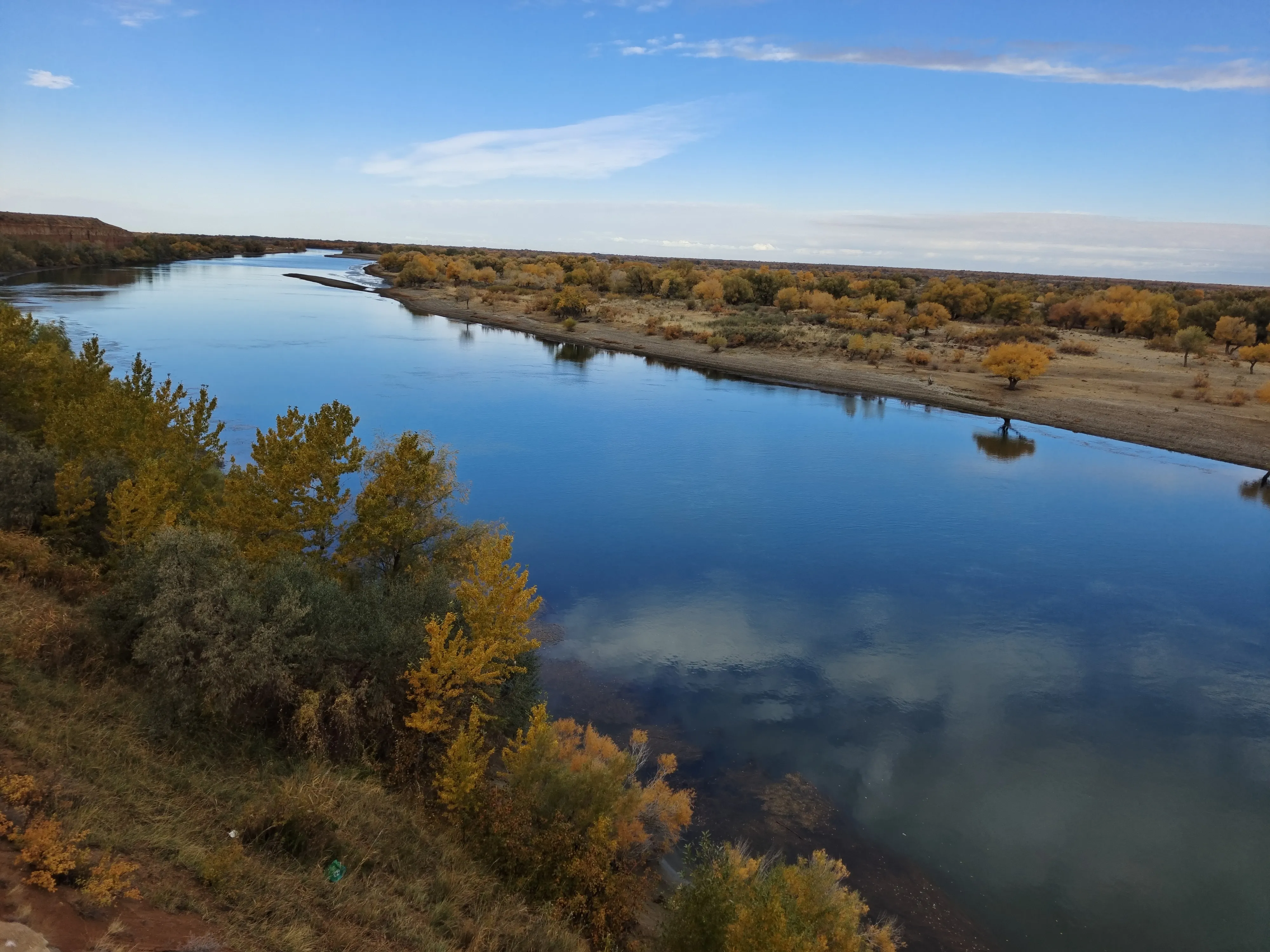 新疆有哪些景色值得一看,内地人来不能错过哪些美景和美食?