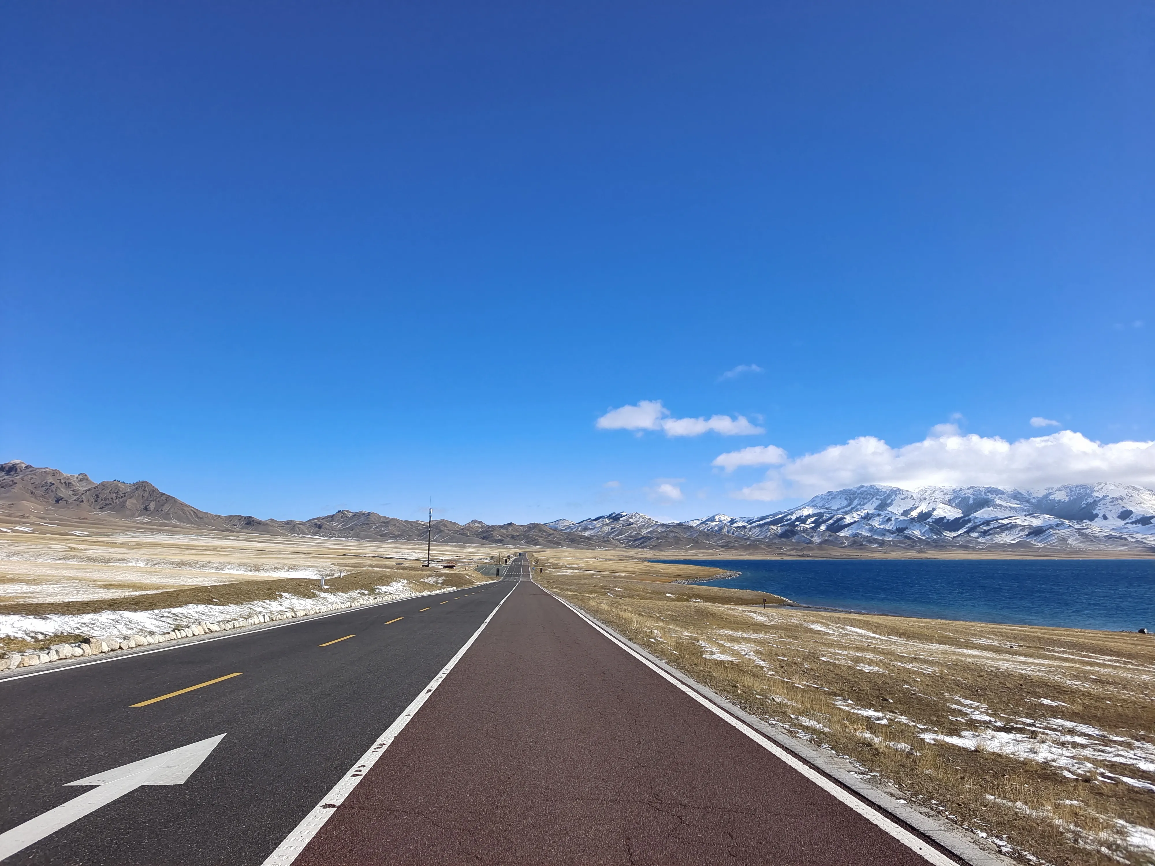 新疆有哪些景色值得一看,内地人来不能错过哪些美景和美食?