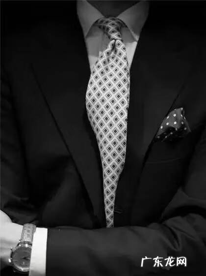 男人脊梁女人背电视剧 男人的脊梁是女人