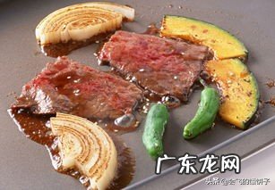 吃美味的垃圾食品和吃口感一般的健康食品,你会选哪个?