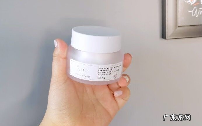 宝宝脸上长一粒粒红点点 宝宝脸上有红点点