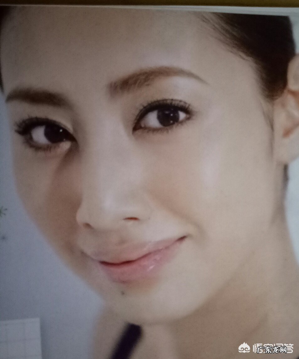 有哪些护肤品是控油加补水的？