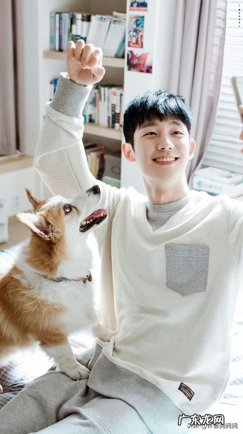 发现女儿早恋,该怎么教育她?