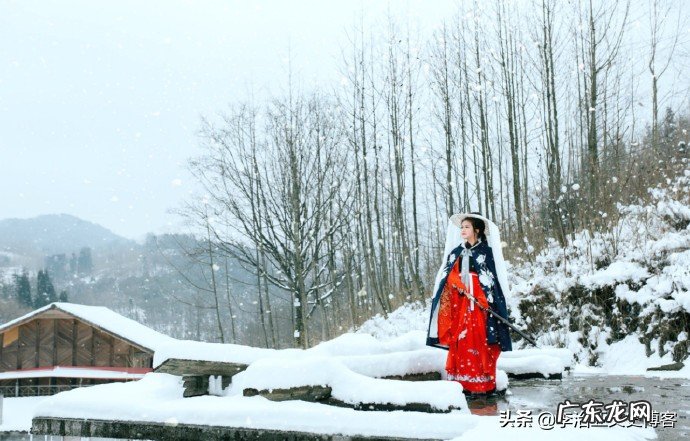 发现女儿早恋,该怎么教育她?