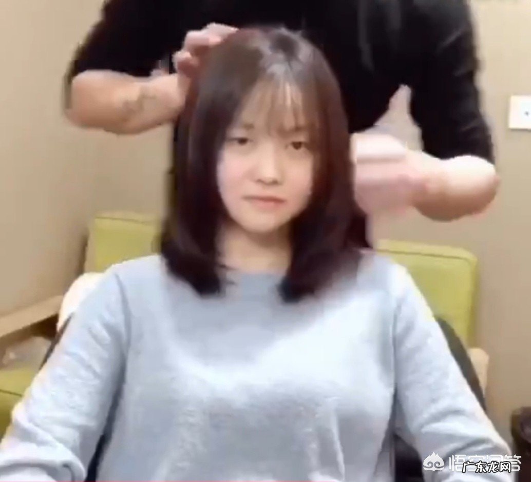 大圆脸适合黑长直吗？