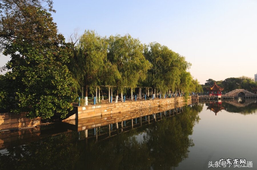 风水知识 募风水