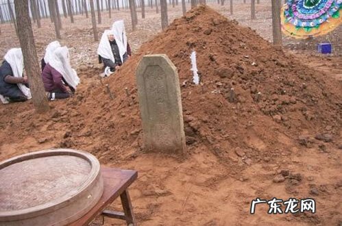 办公室同事突然去世 同事突然病逝风水