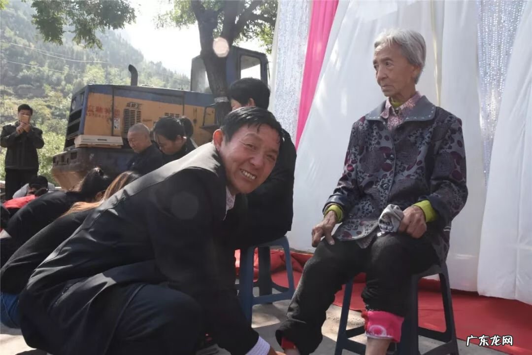 办公室同事突然去世 同事突然病逝风水