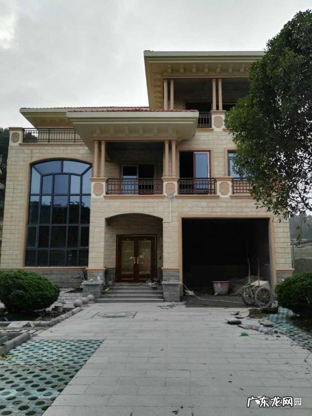 想找个风水大师看看宅基地