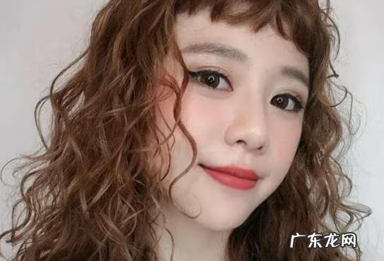 圆脸短发适合什么发型女 适合圆脸女生的短发帅气