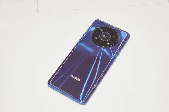 想买一款1500元左右的手机,在华为、OPPO或者红米之中选择,有什么性价比高处理器好的手机推荐?