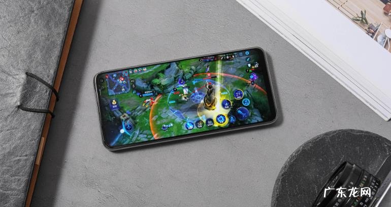 想买一款1500元左右的手机,在华为、OPPO或者红米之中选择,有什么性价比高处理器好的手机推荐?