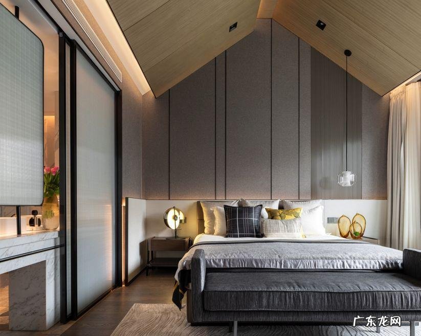 别墅客厅挂什么画最好风水好呢