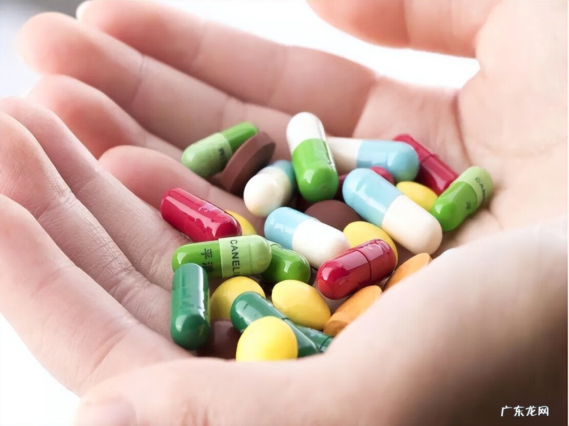 钙片什么时间吃效果好 请问钙片什么时间吃最好