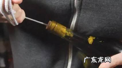 红酒没有开瓶器怎么开瓶 没有开瓶器 如何开葡萄酒