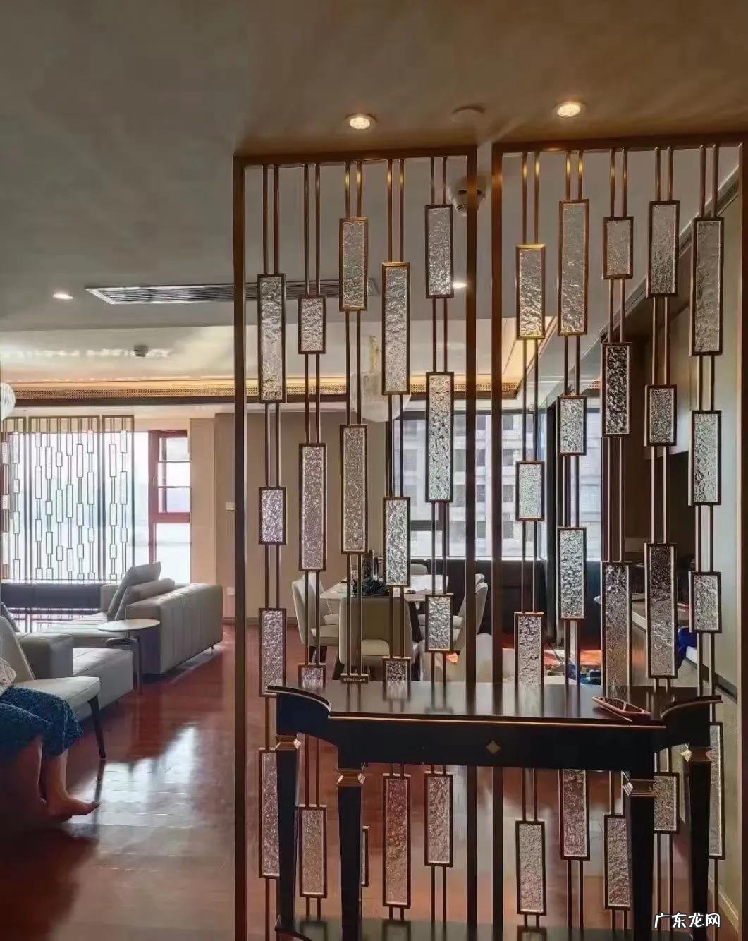 入门屏风最旺的颜色 进门屏风风水最旺的图案是什么