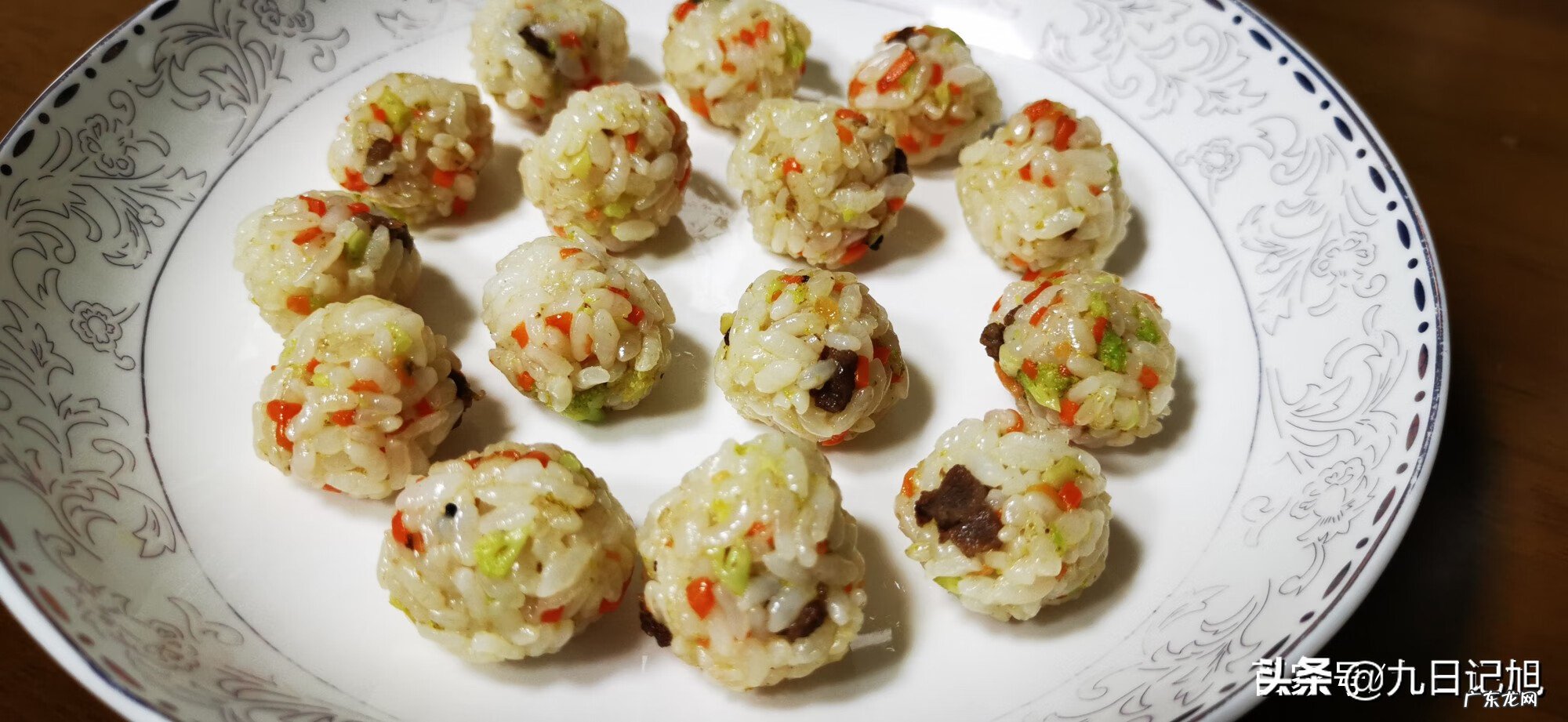 米饭团的制作 米饭团子