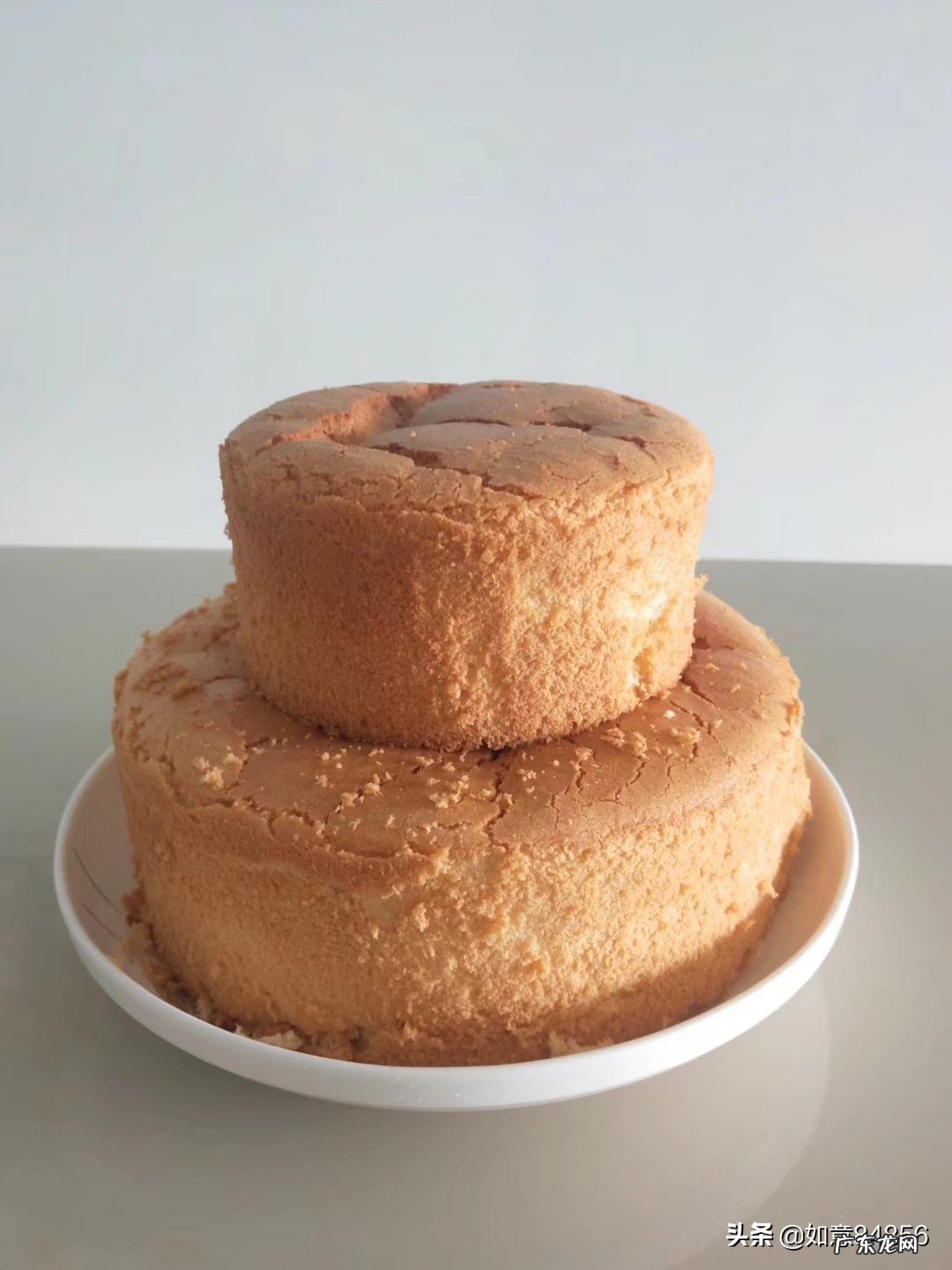 日常生活中的白醋,除了用来拌凉菜爽口,还有哪些妙用呢?