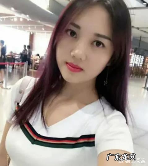 恋爱时什么样的小动作让你倍感温馨?