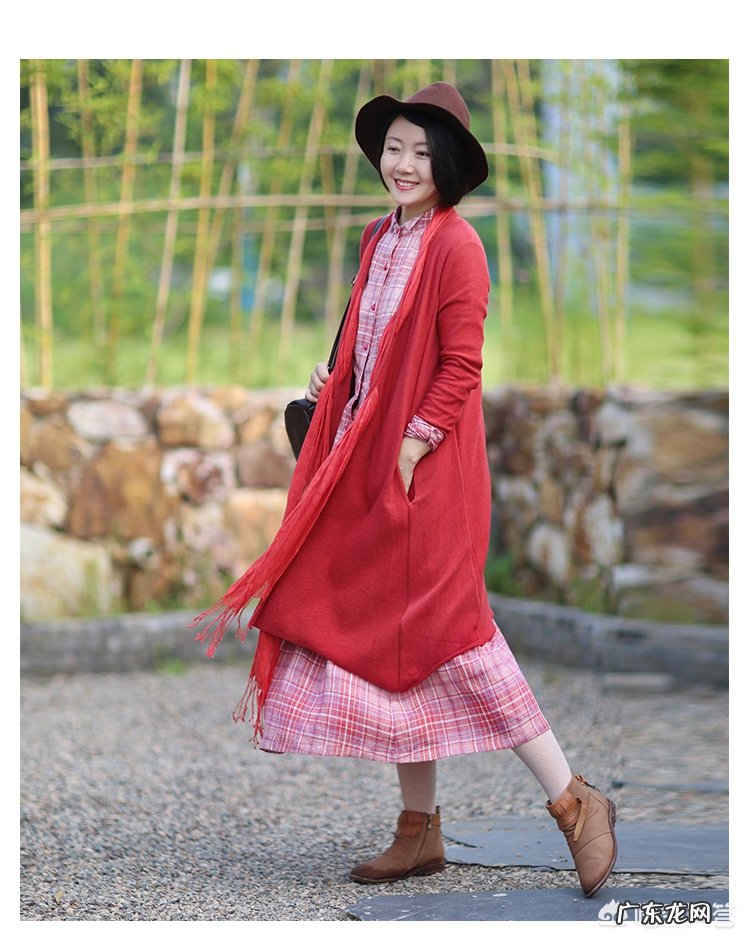 在秋冬，针织衫如何穿出时尚感？