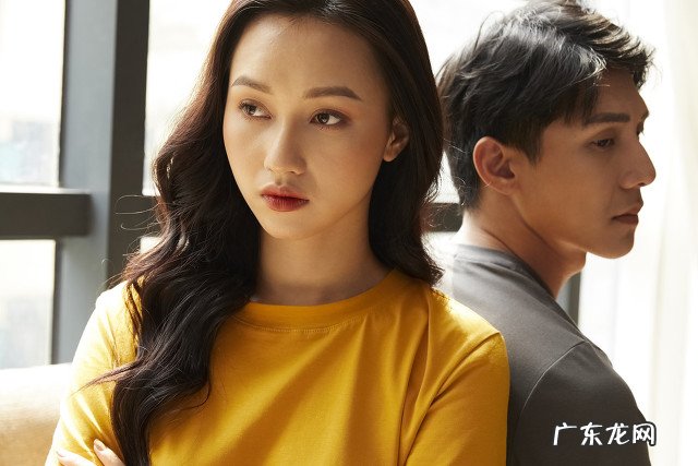 我大姨丁克，60岁了，想让我养老，我该怎么办？