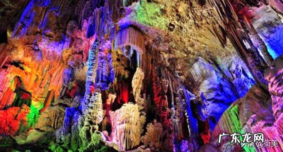 最近心里很压抑,推荐适合一个人旅行的地方?