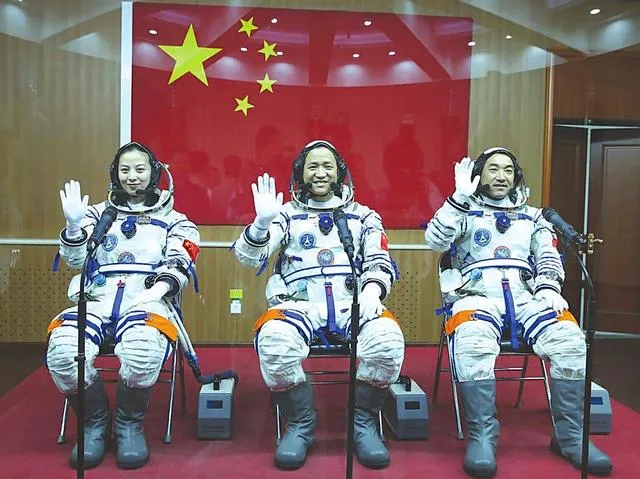 我国神舟12号飞船什么时间升空?哪三位航天员去执行什么任务?