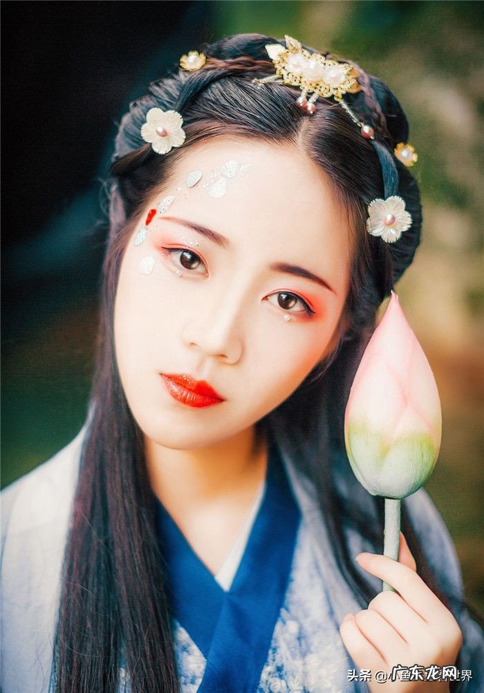 拍复古风人像,模特可以怎么穿?