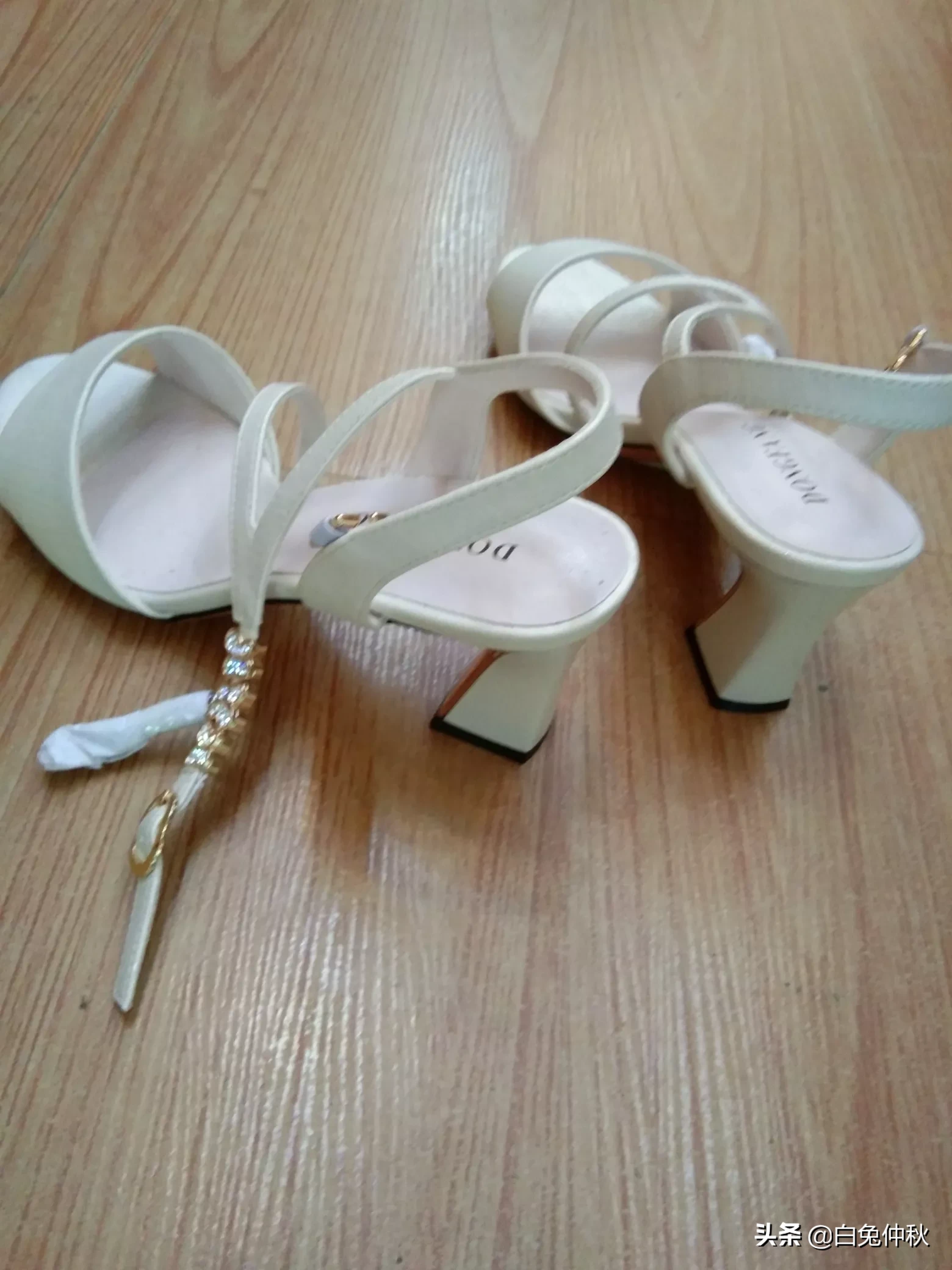 在男人眼中女人穿什么样的鞋子最好看?最有女人味?